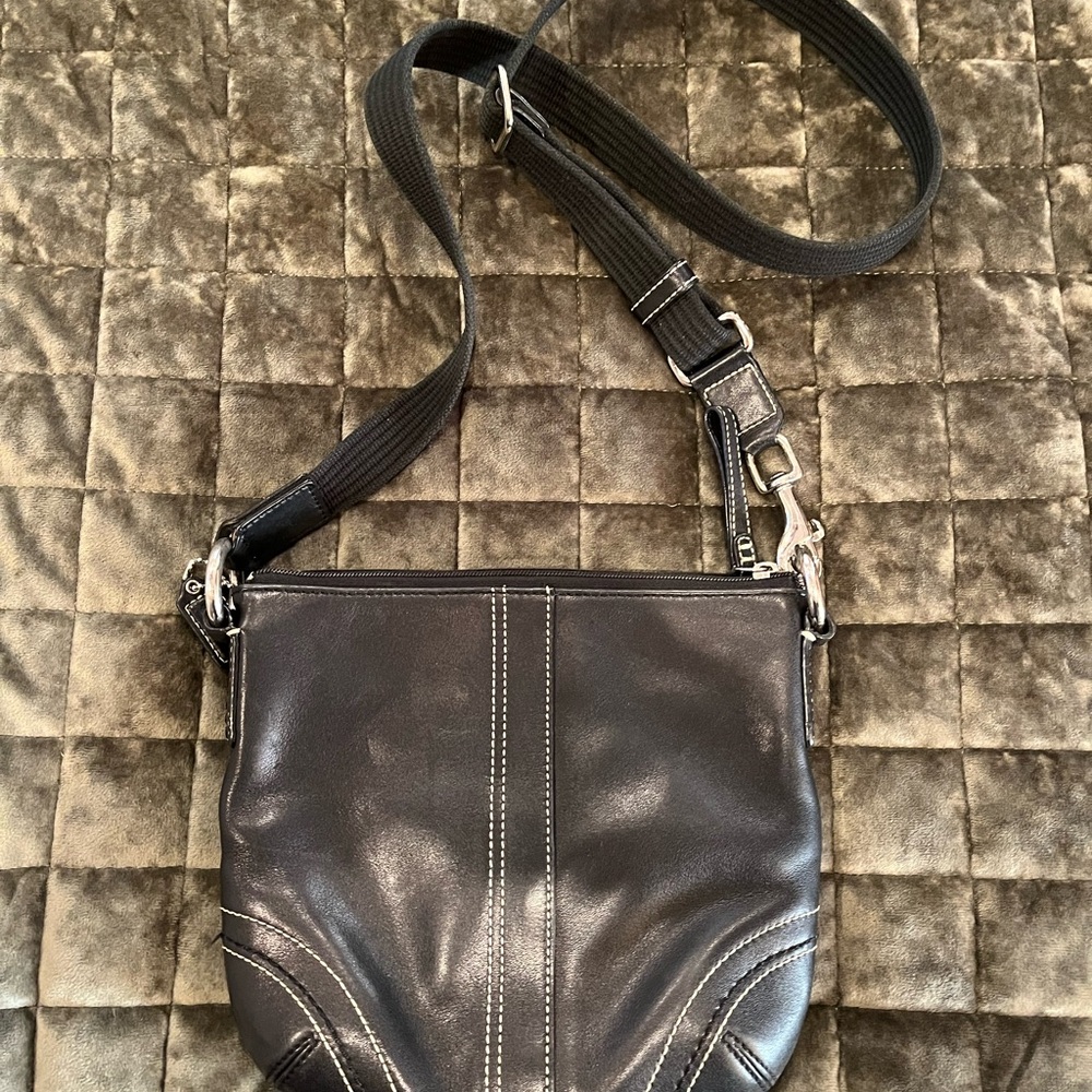 Coach Vintage Black Leather Crossbody Bag - Picture 2 of 4